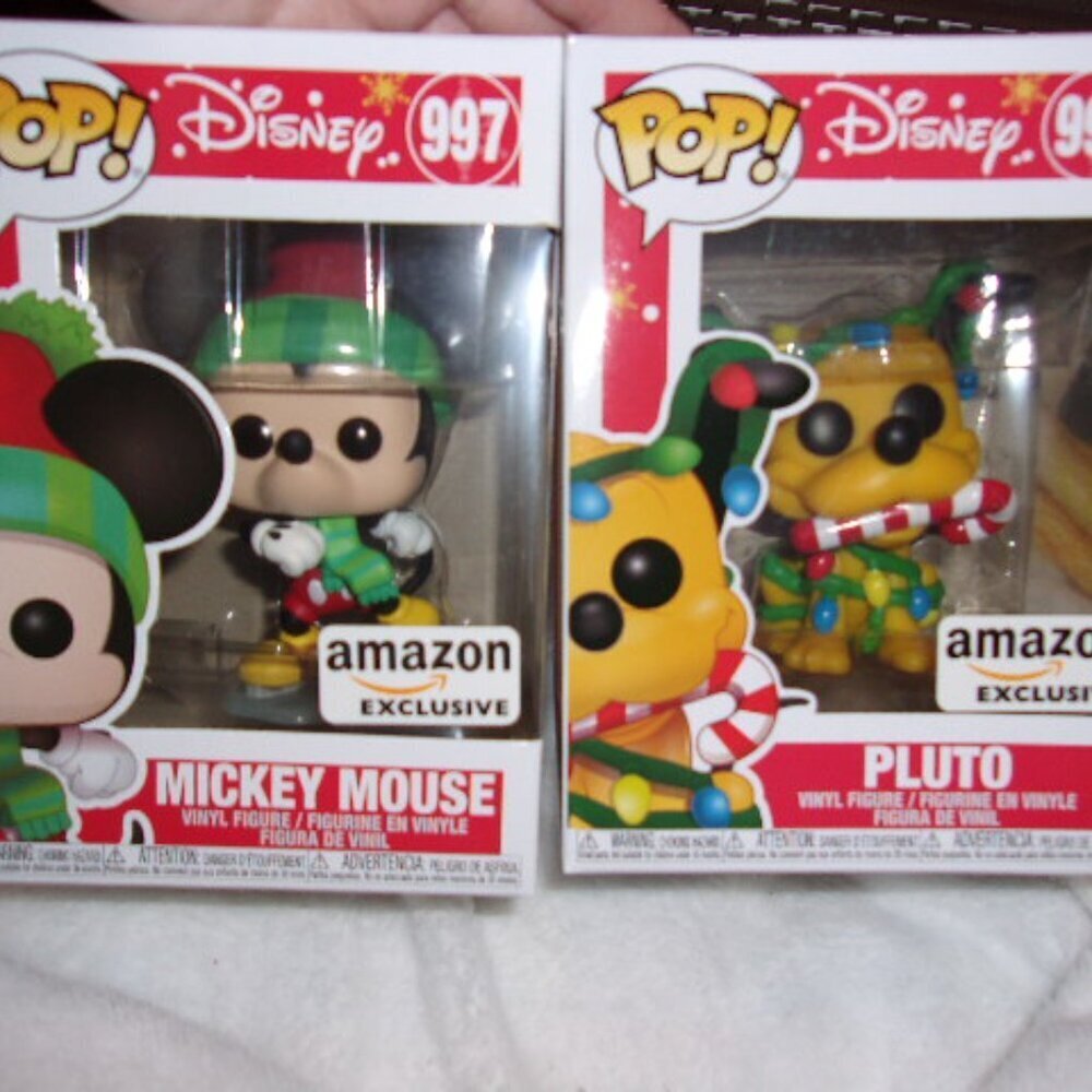 POP Funko Pop Disney Holiday 997 Mickey Mouse Ice Skating Exclusive & Pluto 996